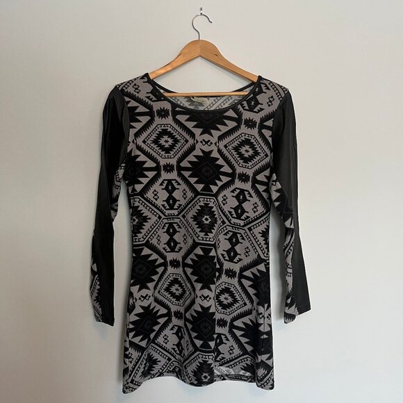 COCO @ tashi. Classic Collection. Patterned Long Shirt or Dress. Black and Grey - Picture 1 of 8